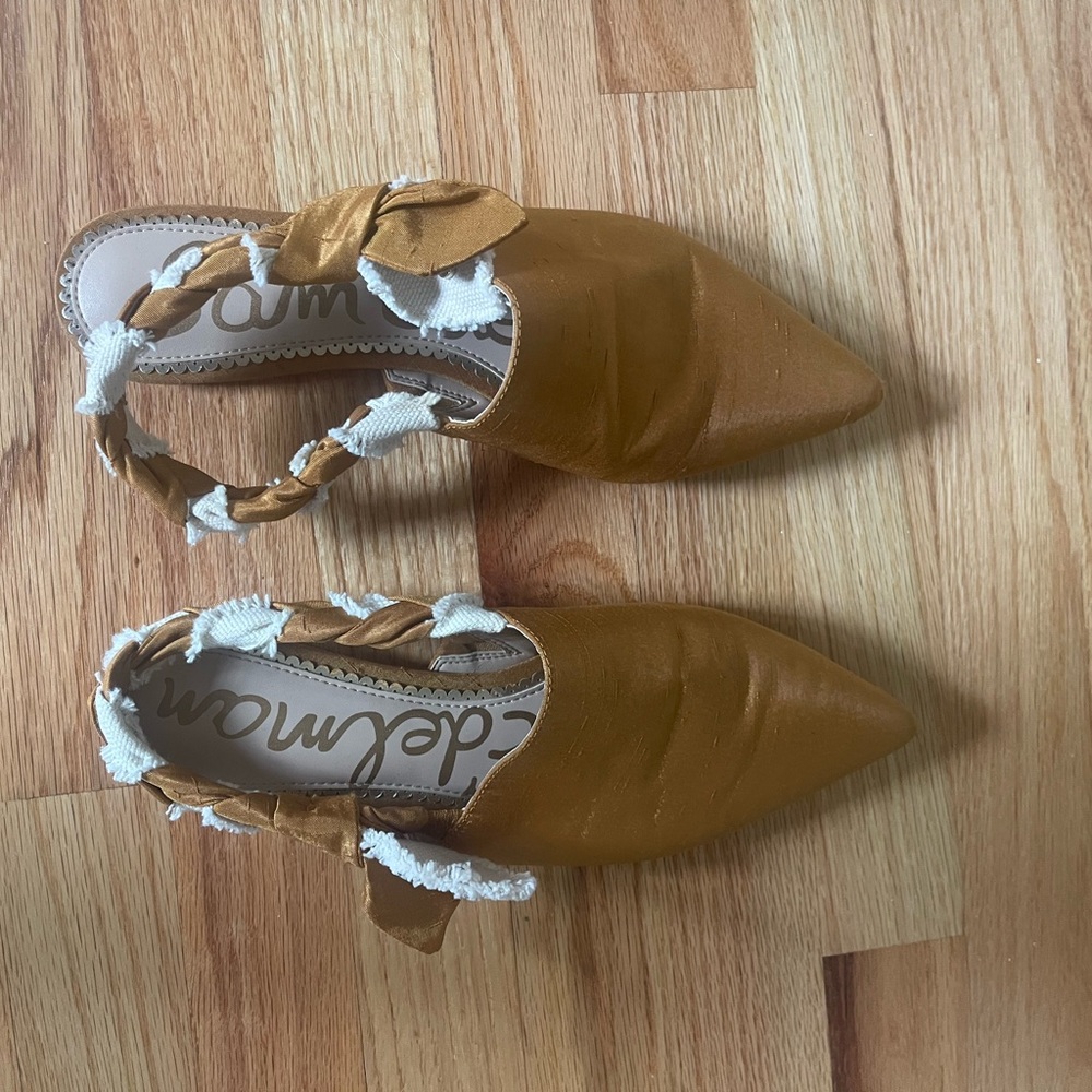 Sam Edelman Rivers pointed toe flats yellow gold size 9